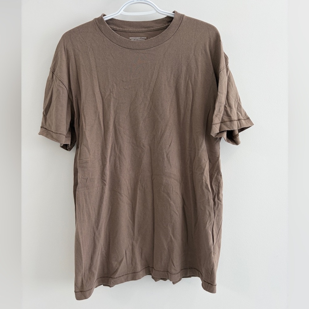 SOFT A&F Abercrombie & Fitcb Relaxed Men’s Tee - Large